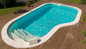 piscina deck pavimento madeira