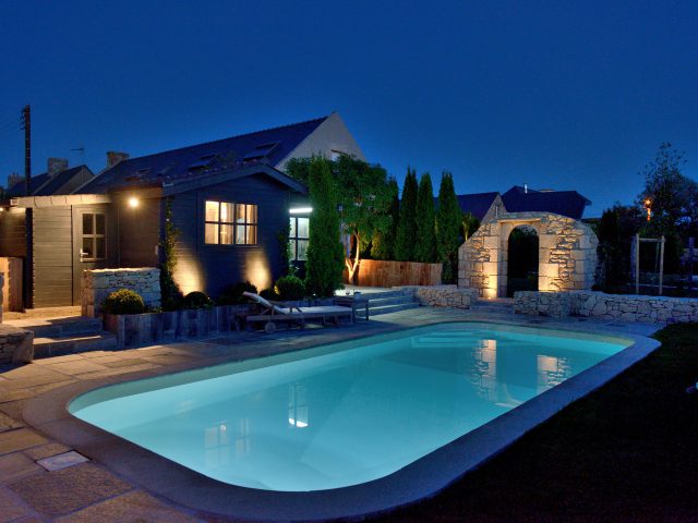 Aquecer a piscina no outono – Como preparar banhos confortáveis durante o inverno